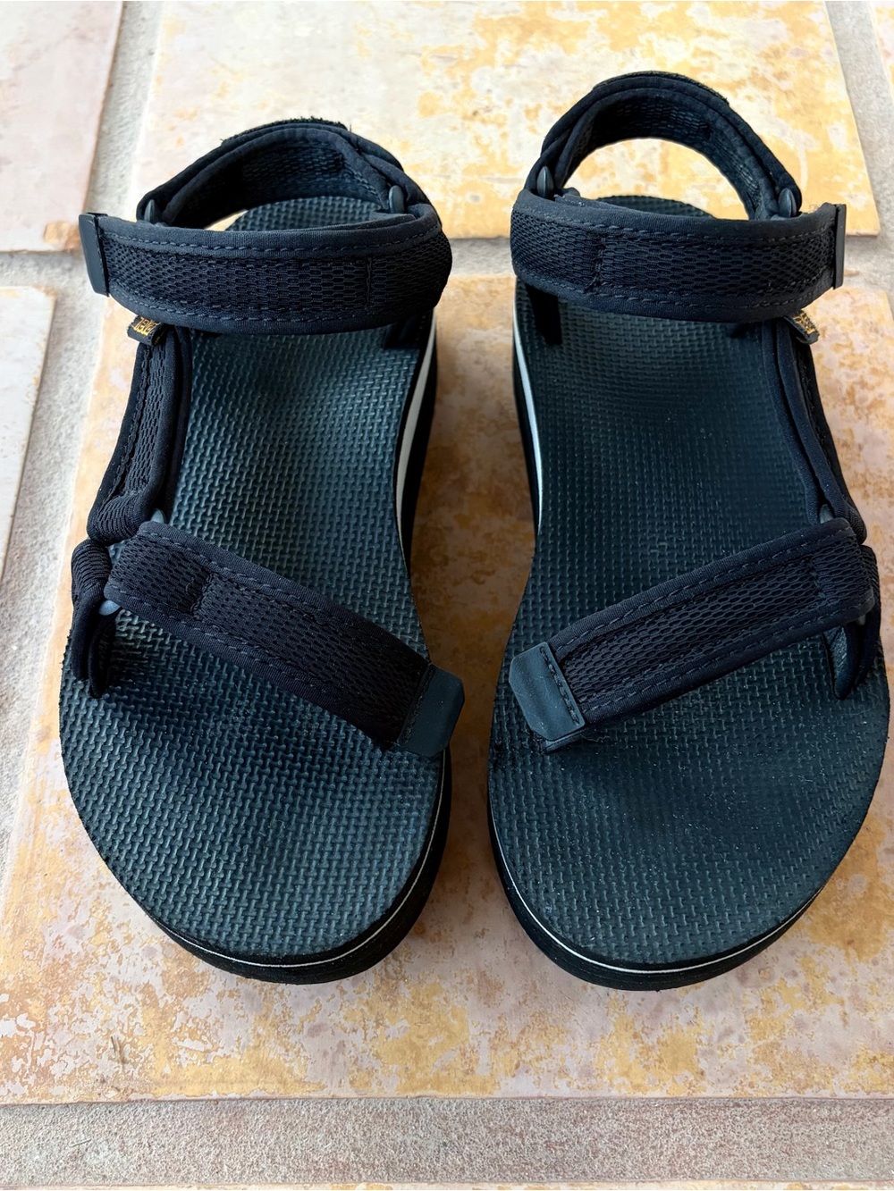 Teva Black & White 1102451 Platform Sandals Women’s 7, Sporty, Casual, Hippie